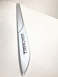 FRISO PORTA DIANTEIRA ESQUERDA CHEVROLET TRACKER 2020 A 2024