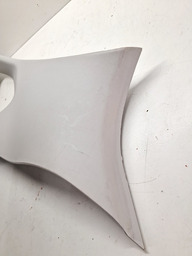 ACABAMENTO DIREITO COLUNA TRASEIRA TRACKER 2020/