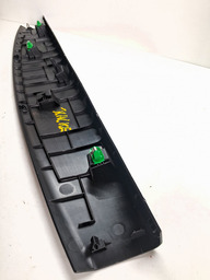 ACABAMENTO FORRO INTERNO TAMPA TRAS TRACKER 2020/