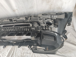 PARACHOQUE DIANTEIRO DISCOVERY 3 05 2006 A 2009 PEQ DETALHE