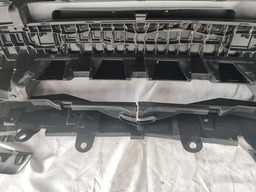 PARACHOQUE DIANTEIRO DISCOVERY 3 05 2006 A 2009 PEQ DETALHE