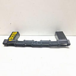 GUIA CANALETA PORTA DIANTEIRA ESQUERDA GM TRACKER 2020/