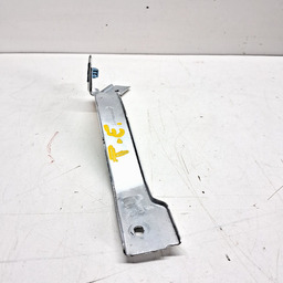 SUPORTE FORRO PORTA TRASEIRA ESQUERDA GM TRACKER 2020 A 2024