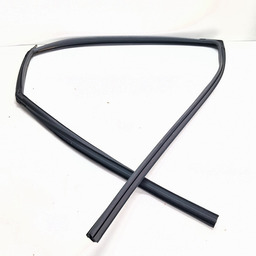 CANALETA VIDRO PORTA TRASEIRA ESQUERDA TRACKER 2020/