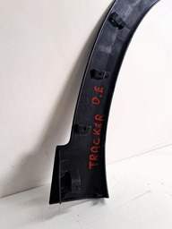 MOLDURA PARALAMA DIANTEIRO ESQUERDO TRACKER 2020/