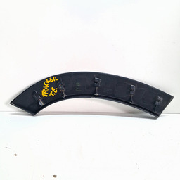 MOLDURA PORTA TRASEIRA ESQUERDA TRACKER 2020 2021 2022/..