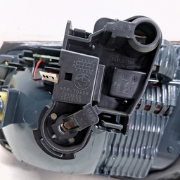 LANTERNA TR ESQ BMW F30 F80 316 320 328 335 13/15 MALA