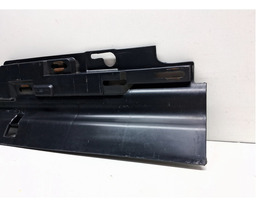 SUPORTE SOLEIRA DIREITA DISCOVERY 3 2.7 V6  2005 A 2009