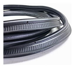 BORRACHA TAMPA TRASEIRA TRACKER 2020 2021 2022 2023 2024 