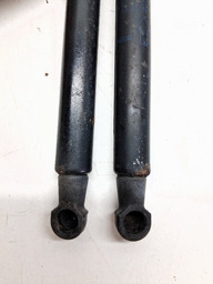 PAR AMORTECEDOR TAMPA TRASEIRA DISCOVERY 3 2.7 2005 A 2009