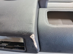 FORRO PORTA DIANTEIRA ESQUERDA DISCOVERY 3 2.7 V6 2005 A 09