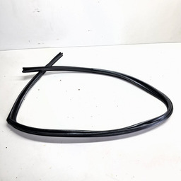 CANALETA VIDRO PORTA TRASEIRA ESQUERDA GOLF 2014 2015 A 2020