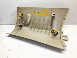 ACABAMENTO COLUNA TRASEIRA DIR DISCOVERY 3 2.7 2005 A 2009