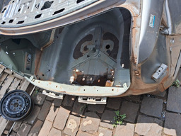 CAIXOTE TRASEIRAO HB20 SEDAN 2013 2014 2015 2016 2017 A 2019