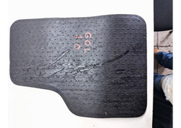 TAPETE DIANTEIRO DIREITO GOL SAVEIRO VOYAGE 2015 A 2021