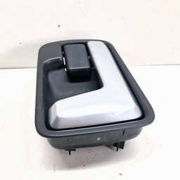 MAÇANETA INTERNA TRASEIRA DIREITA DISCOVERY 3 2005 A 2009