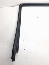 GUARNIÇÃO PORTA TRASEIRA DIREITA DISCOVERY 3 2005 A 2009