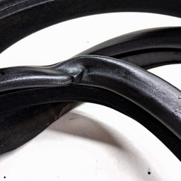 BORRACHA PORTA TRASEIRA DIREITA DISCOVERY 3 2005 A 2009