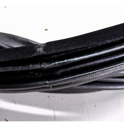 BORRACHA PORTA TRASEIRA ESQUERDA DISCOVERY 3 2005 A 2009