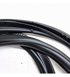 BORRACHA TAMPA TRASEIRA DISCOVERY 3 2005 A 2009