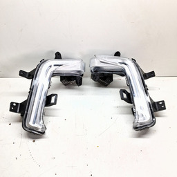 PAR FAROL AUXILIAR DRL DAYLIGHT TRACKER RS 2020 2021 A 2025