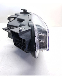 FAROL ESQUERDO TRACKER RS 2023 2024 2025/.. C/ LED