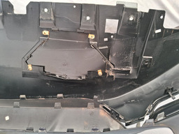 PARACHOQUE DIANTEIRO TRACKER 20 A 21 A 2025 C/FURO DETALHE