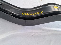 ACABAMENTO INTERNO INF. TAMPA TRAS DISCOVERY 3 05 A 09 DETAL