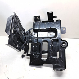 SUPORTE BASE BATERIA TRACKER 1.2 TURBO 2020 2021 2022 A 2025