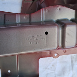 PONTA LONGARINA ESQUERDA KA HATCH 2013 2014 2015 2016 A 2019