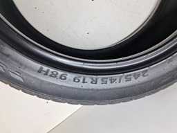 PNEU KUMHO 245/45R19 KL33 CRUGEN HO4L 98H