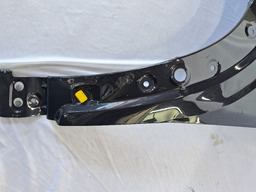 PARALAMA ESQUERDO TRACKER 2020 2021 2022/.. S/ FURO AVARIA 