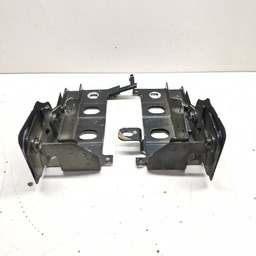 PAR SUPORTE DOBRADIÇAS CAPO DISCOVERY 3 2005 2006 A 2009