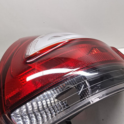 LANTERNA TRASEIRA DIREITA  MOBI 2017/