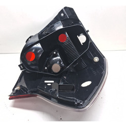 LANTERNA TRASEIRA DIREITA  MOBI 2017/