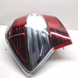 LANTERNA TRASEIRA DIREITA  MOBI 2017/