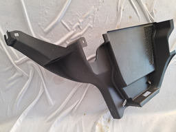 FORRO LATERAL ESQUERDA BAGAGITO FORD KA HATCH 2016 A 2020