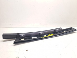 ACABAMENTO EXTERNA COLUNA PORTA TRAS ESQ FLUENCE 2012 A 2015