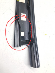 ACABAMENTO EXTERNO COLUNA TRASEIRA DIREITA FLUENCE 2012 A 15