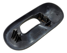 MOLDURA MAÇANETA INTERNA CORSA TRASEIRA 1999 2005 ESQUERDO