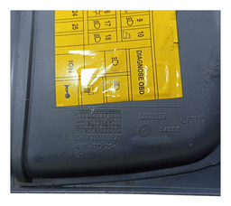 TAMPA CAIXA FUSIVEL FIAT PALIO SIENA STRADA 2001 2006 2005