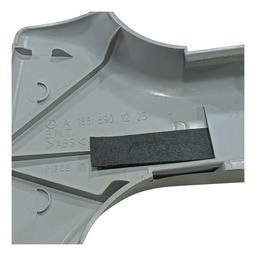 MOLDURA COLUNA CENTRAL CINTO DIREITO CLASSE A160 A1686901225