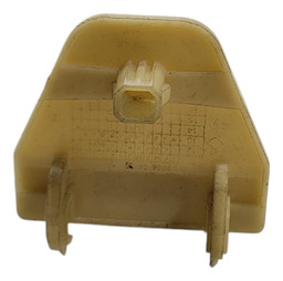 SUPORTE FORRO PORTA TRAS. DIRETA SANDERO 1.0 2015 8200252431