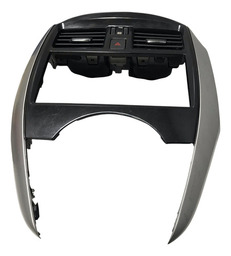 Moldura Painel Multimidia Difusor Ar Nissan Versa 12 A 18