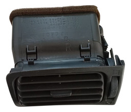 Difusor Ar Lado Direito Toyota Corolla 2003 A 08 5567012300