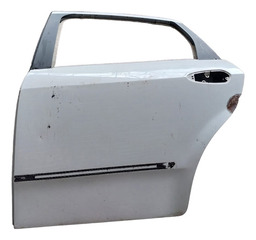 Porta Traseira Esquerdo Fiat Linea 2008 A 2018 Detalhe