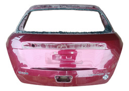 Tampa Traseira Porta Malas Gm Tracker Ltz 2014 2018 Detalhe*
