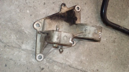 Suporte Semi Eixo Esquerdo Peugeot 306 Sw 1.8 16v