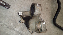 SUPORTE SEMI EIXO ESQUERDO PEUGEOT 306 SW 1.8 16V