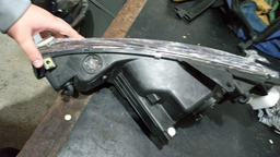 FAROL LADO DIREITO PEUGEOT 206 ATÉ 2011 FOCO SIMPLES 